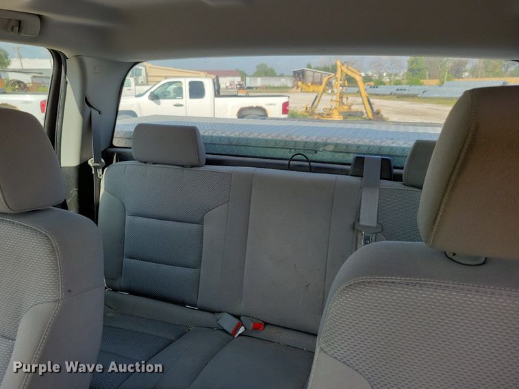 image for item IQ9916 2015 Chevrolet Silverado 1500  Double Cab pickup truck