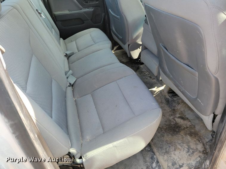 image for item IQ9916 2015 Chevrolet Silverado 1500  Double Cab pickup truck