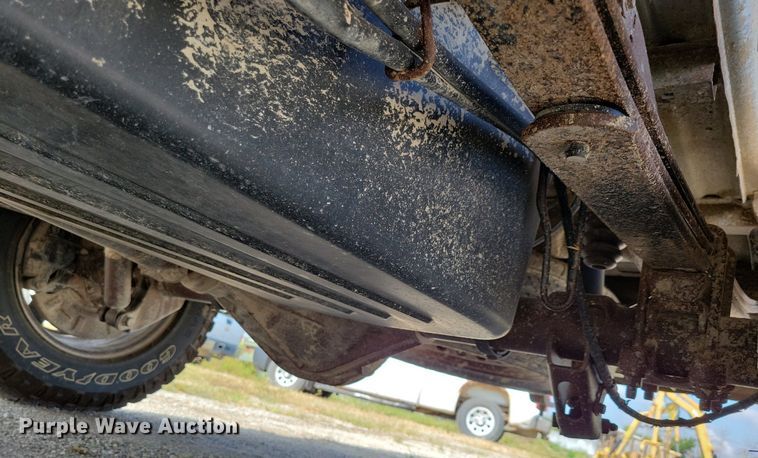 image for item IQ9916 2015 Chevrolet Silverado 1500  Double Cab pickup truck