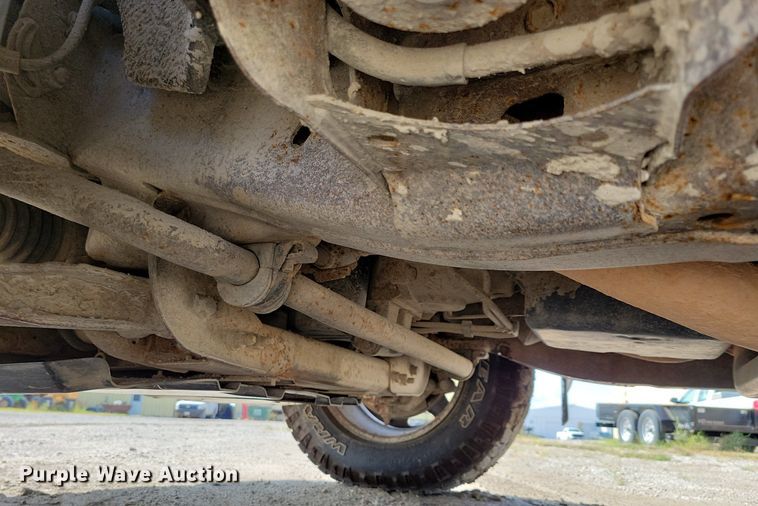 image for item IQ9916 2015 Chevrolet Silverado 1500  Double Cab pickup truck