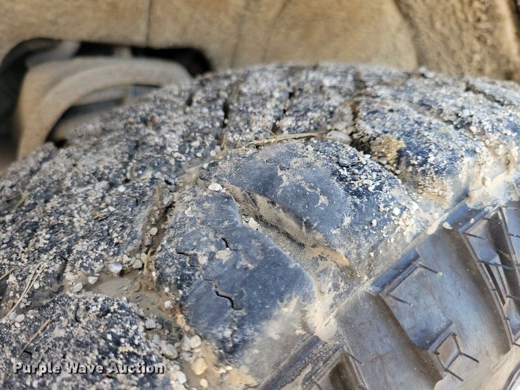 image for item IQ9916 2015 Chevrolet Silverado 1500  Double Cab pickup truck