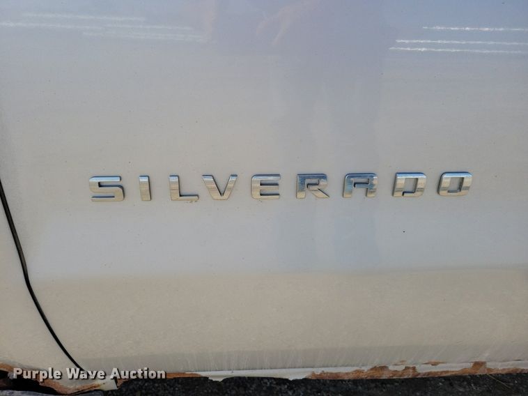 image for item IQ9916 2015 Chevrolet Silverado 1500  Double Cab pickup truck