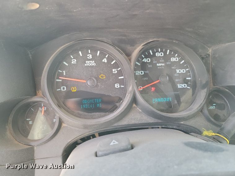 image for item IQ9917 2009 Chevrolet Silverado 1500  Ext. Cab pickup truck