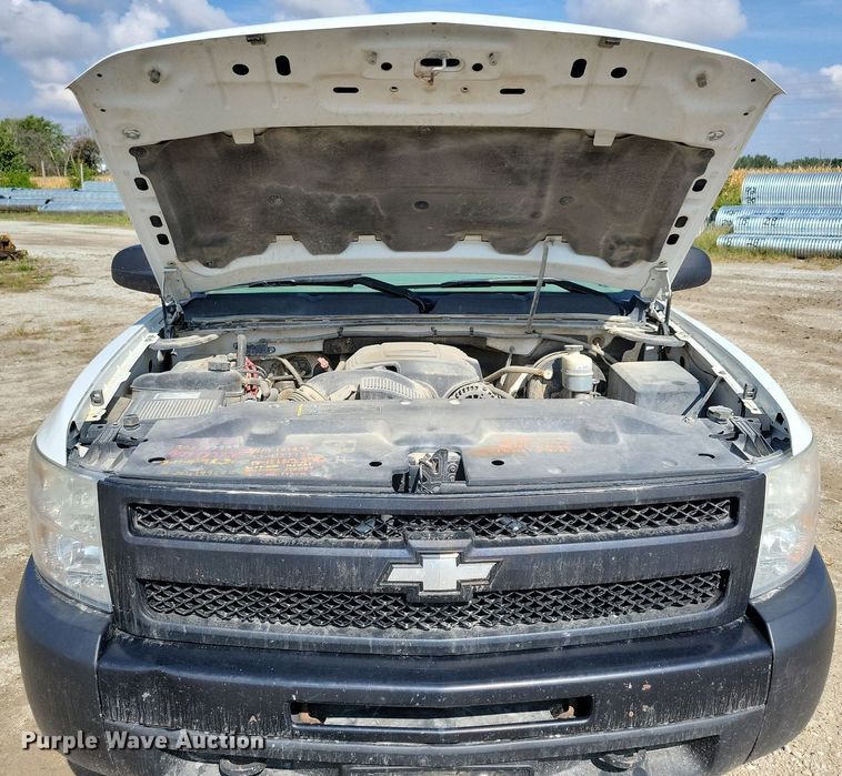 image for item IQ9917 2009 Chevrolet Silverado 1500  Ext. Cab pickup truck