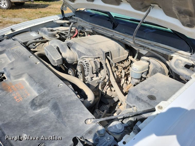 image for item IQ9917 2009 Chevrolet Silverado 1500  Ext. Cab pickup truck