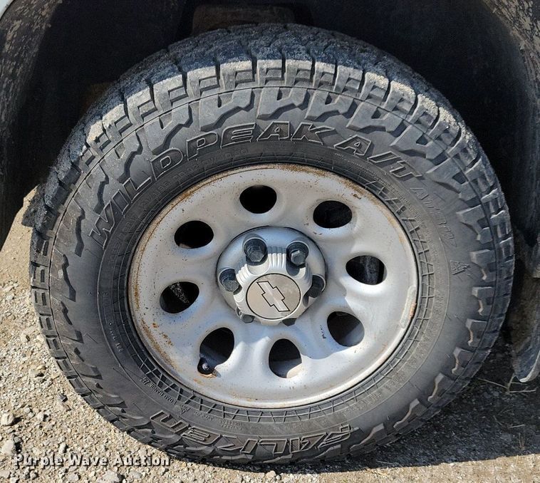 image for item IQ9917 2009 Chevrolet Silverado 1500  Ext. Cab pickup truck