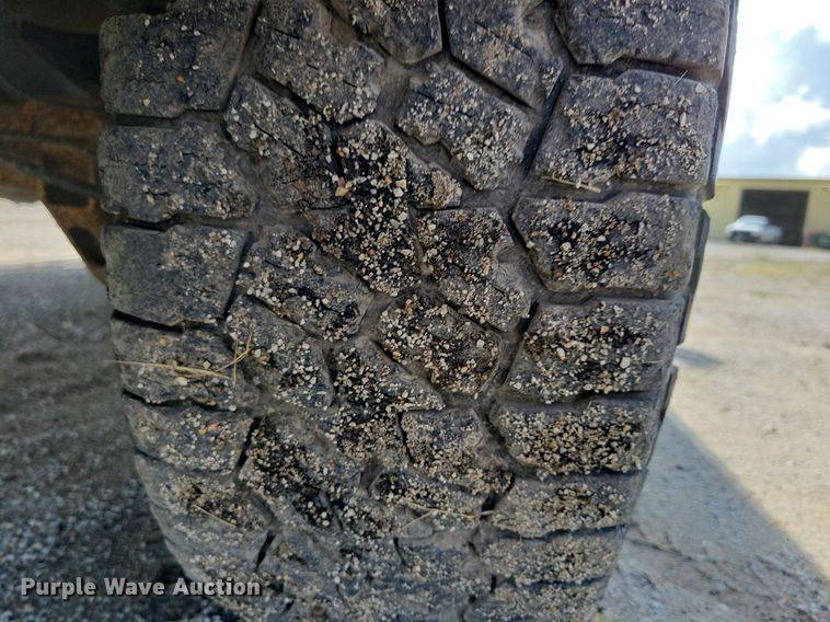 image for item IQ9917 2009 Chevrolet Silverado 1500  Ext. Cab pickup truck