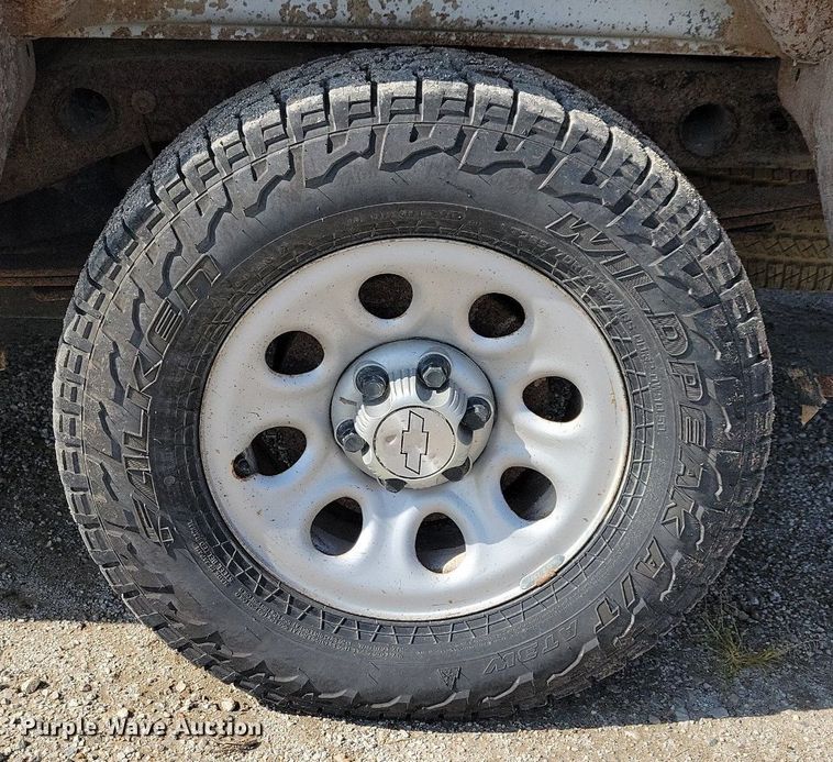 image for item IQ9917 2009 Chevrolet Silverado 1500  Ext. Cab pickup truck