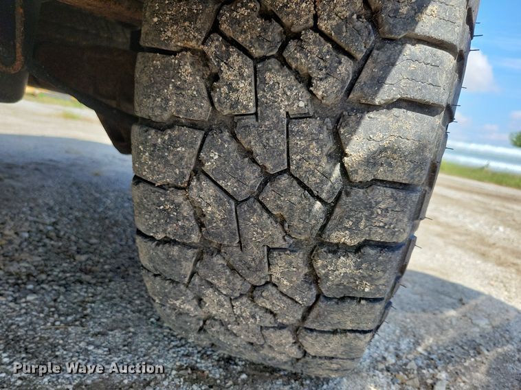 image for item IQ9917 2009 Chevrolet Silverado 1500  Ext. Cab pickup truck