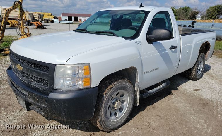 image for item IQ9918 2009  Chevrolet Silverado 1500  pickup truck