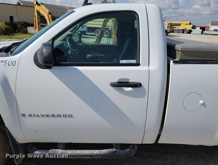 image for item IQ9918 2009  Chevrolet Silverado 1500  pickup truck