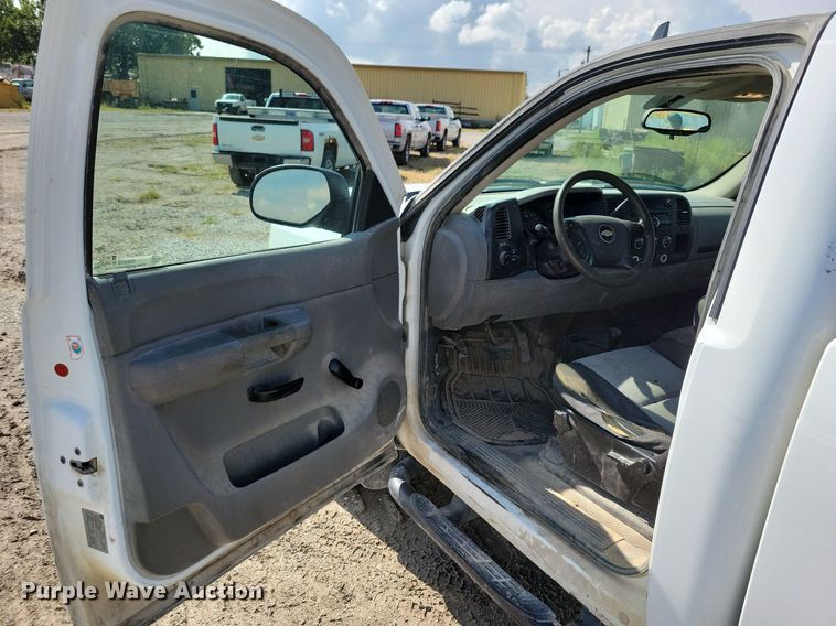 image for item IQ9918 2009  Chevrolet Silverado 1500  pickup truck