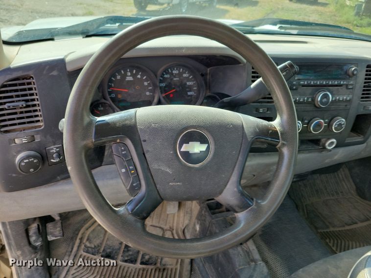 image for item IQ9918 2009  Chevrolet Silverado 1500  pickup truck