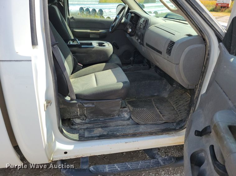 image for item IQ9918 2009  Chevrolet Silverado 1500  pickup truck