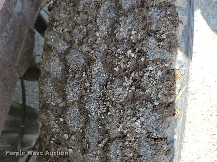 image for item IQ9918 2009  Chevrolet Silverado 1500  pickup truck