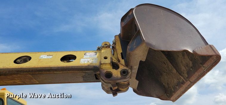 image for item IQ9920 1999 Gradall XL4100  wheeled excavator