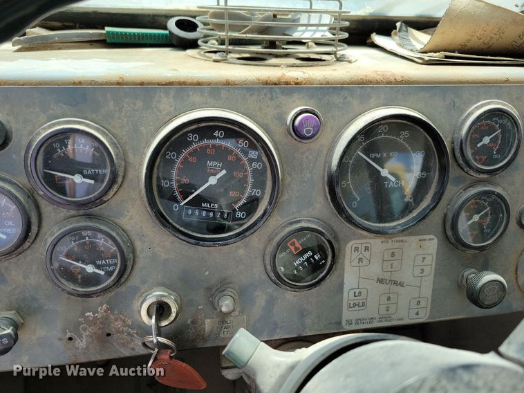 image for item IQ9920 1999 Gradall XL4100  wheeled excavator