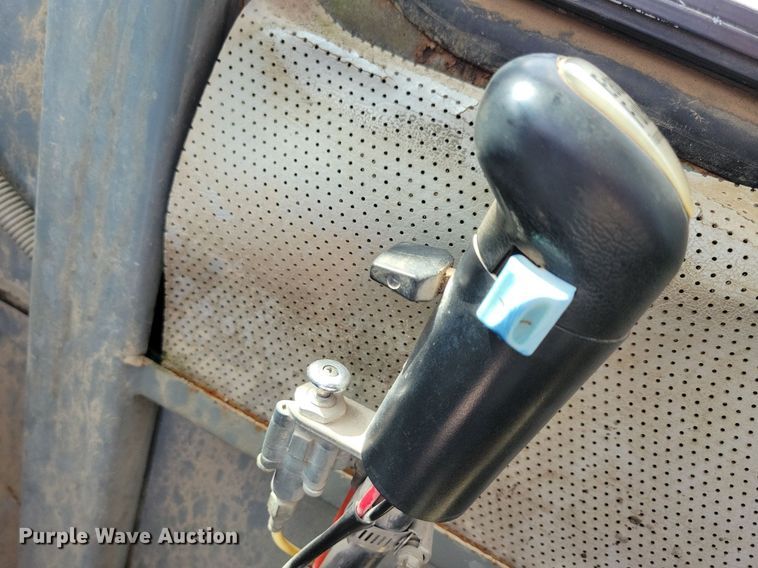 image for item IQ9920 1999 Gradall XL4100  wheeled excavator