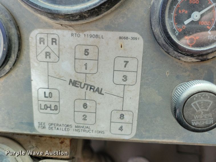 image for item IQ9920 1999 Gradall XL4100  wheeled excavator