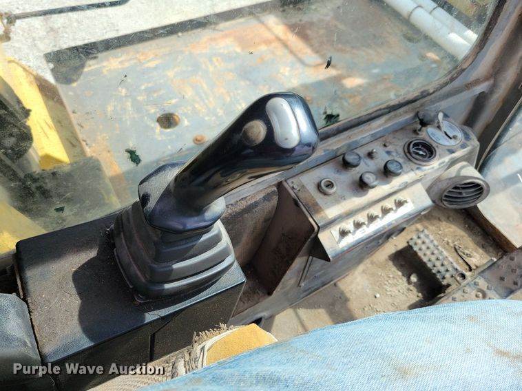 image for item IQ9920 1999 Gradall XL4100  wheeled excavator