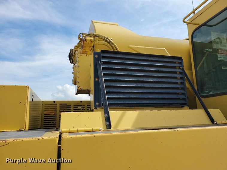 image for item IQ9920 1999 Gradall XL4100  wheeled excavator