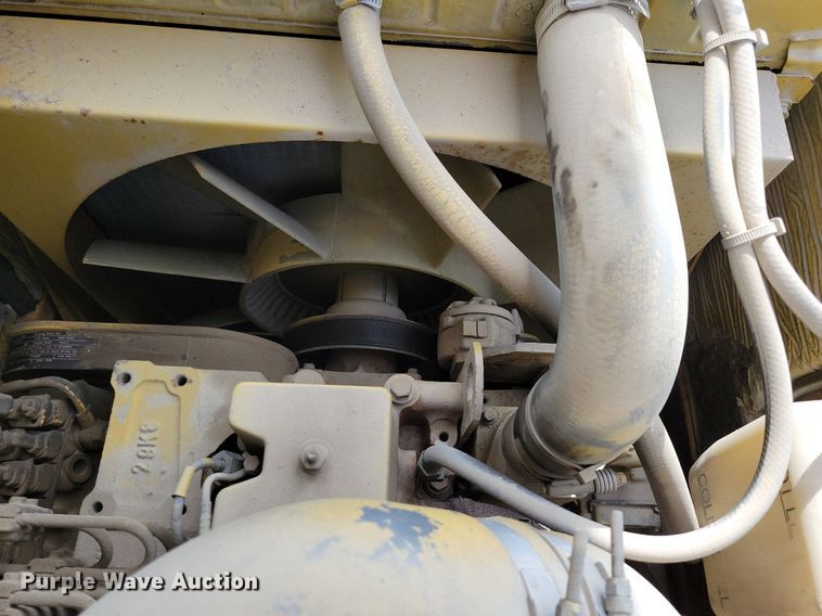 image for item IQ9920 1999 Gradall XL4100  wheeled excavator