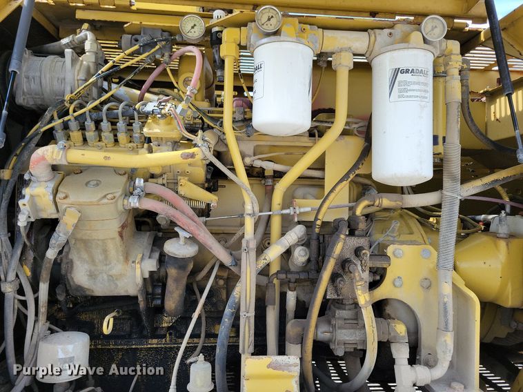 image for item IQ9920 1999 Gradall XL4100  wheeled excavator