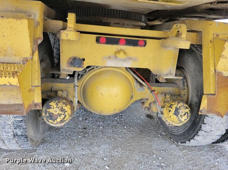 image for item IQ9920 1999 Gradall XL4100  wheeled excavator