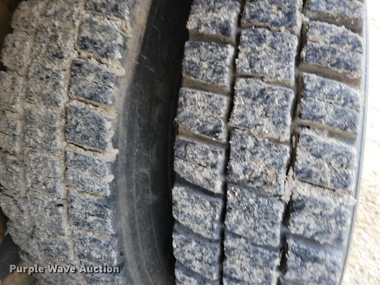 image for item IQ9920 1999 Gradall XL4100  wheeled excavator