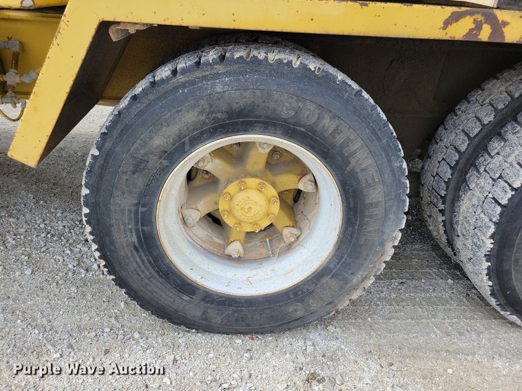 image for item IQ9920 1999 Gradall XL4100  wheeled excavator