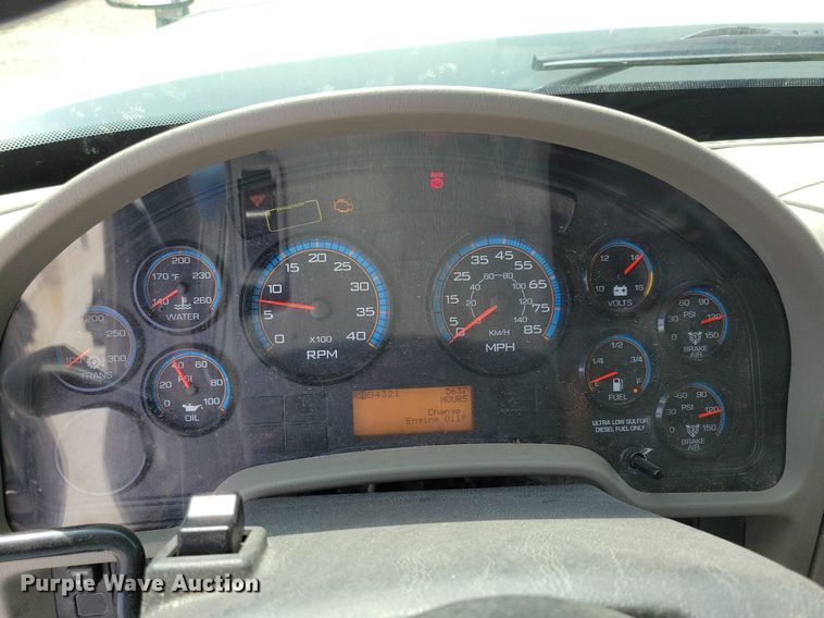 image for item IQ9921 2014 International WorkStar 7400  dump truck