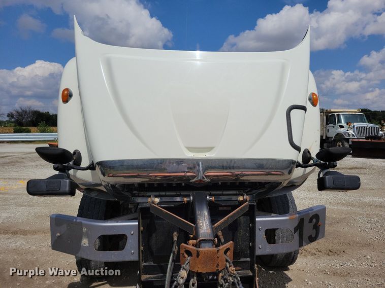 image for item IQ9921 2014 International WorkStar 7400  dump truck