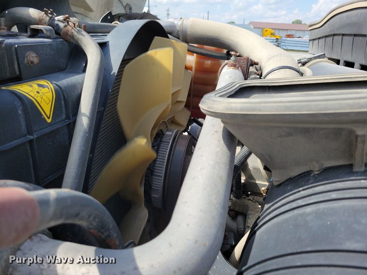 image for item IQ9921 2014 International WorkStar 7400  dump truck