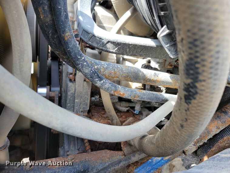 image for item IQ9921 2014 International WorkStar 7400  dump truck