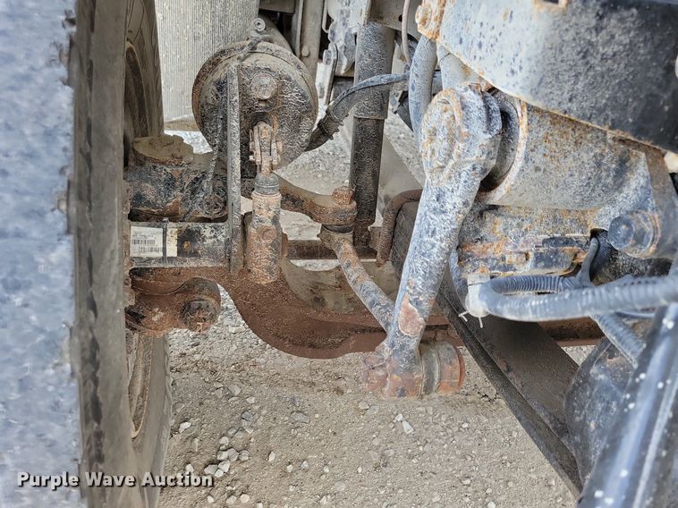 image for item IQ9921 2014 International WorkStar 7400  dump truck