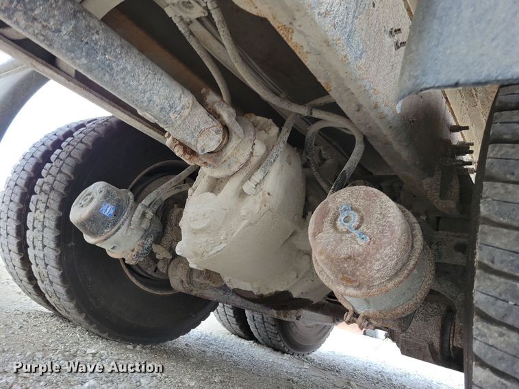 image for item IQ9921 2014 International WorkStar 7400  dump truck