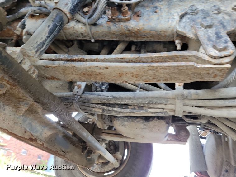 image for item IQ9921 2014 International WorkStar 7400  dump truck