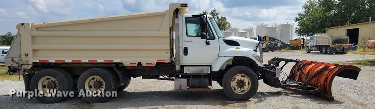 image for item IQ9922 2014 International WorkStar 7400  dump truck