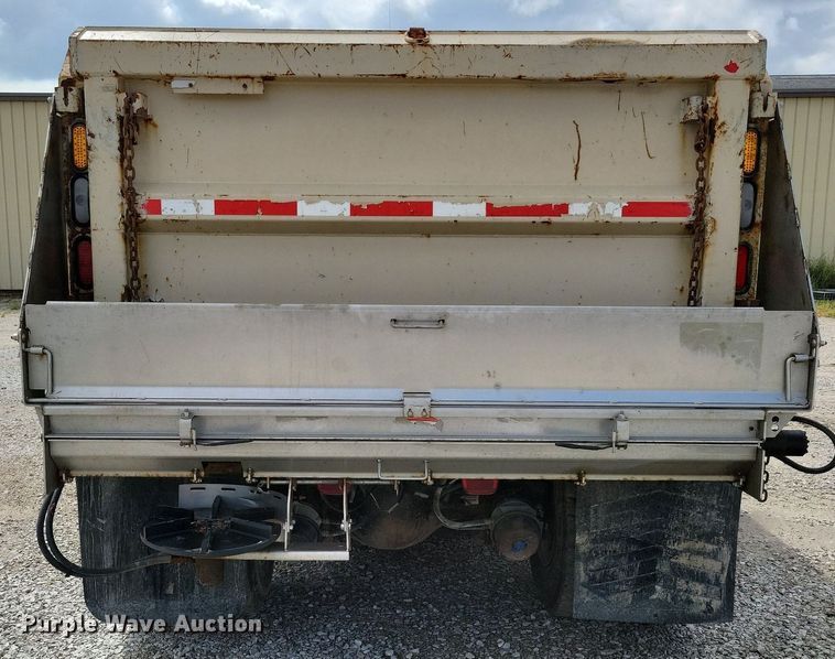 image for item IQ9922 2014 International WorkStar 7400  dump truck