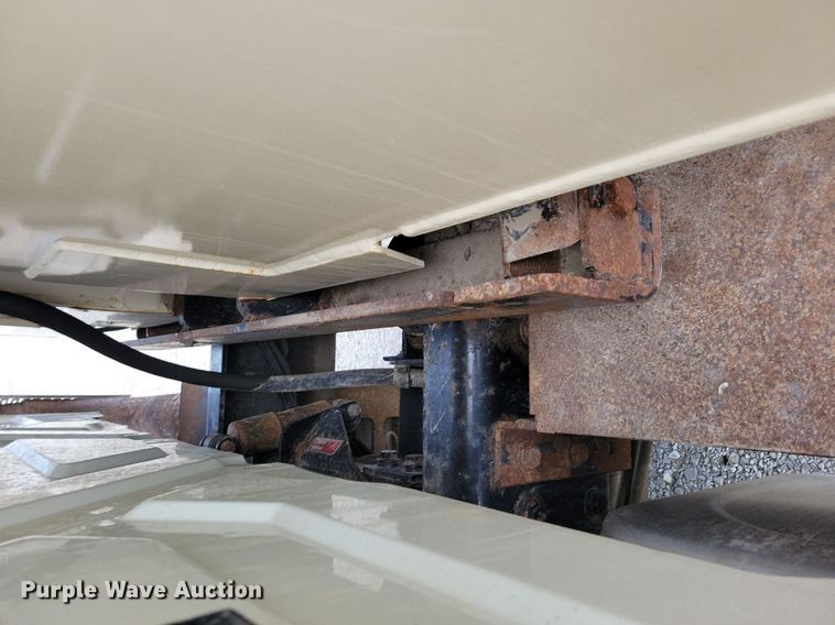 image for item IQ9922 2014 International WorkStar 7400  dump truck