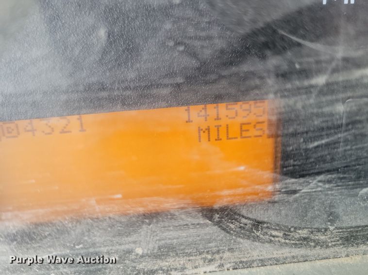 image for item IQ9922 2014 International WorkStar 7400  dump truck