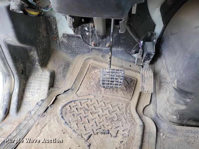 image for item IQ9922 2014 International WorkStar 7400  dump truck