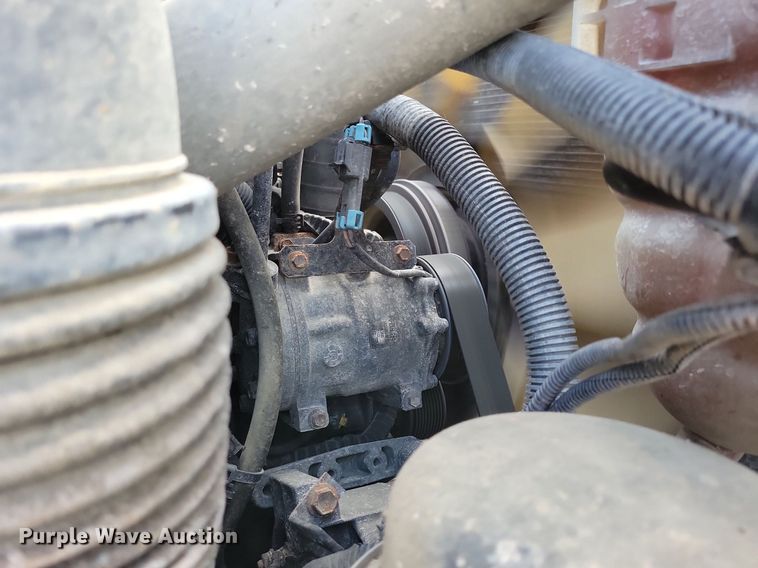 image for item IQ9922 2014 International WorkStar 7400  dump truck