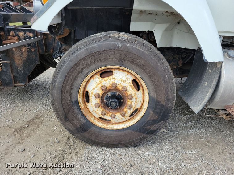 image for item IQ9922 2014 International WorkStar 7400  dump truck