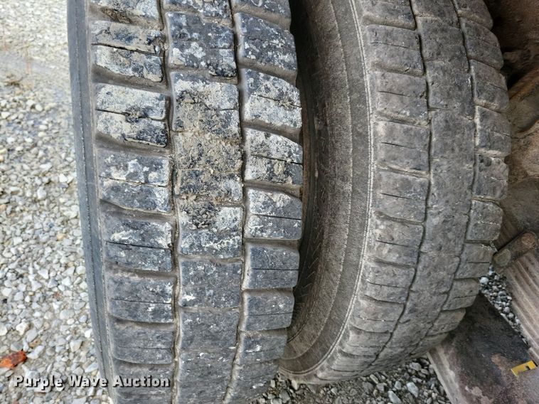 image for item IQ9922 2014 International WorkStar 7400  dump truck