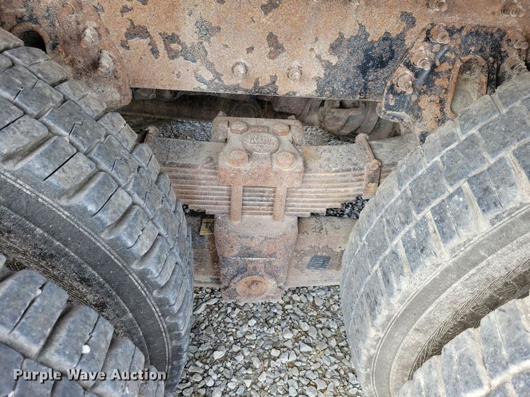 image for item IQ9922 2014 International WorkStar 7400  dump truck