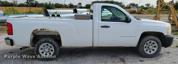 image for item IQ9923 2007 Chevrolet Silverado 1500  pickup truck