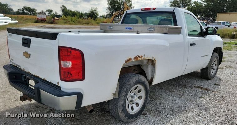 image for item IQ9923 2007 Chevrolet Silverado 1500  pickup truck