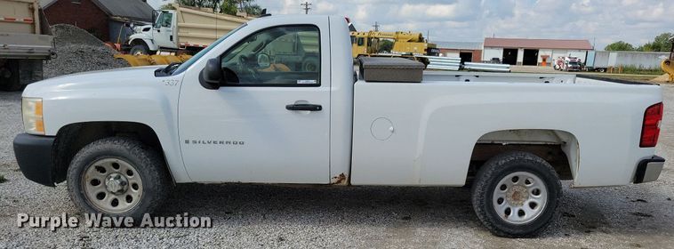image for item IQ9923 2007 Chevrolet Silverado 1500  pickup truck