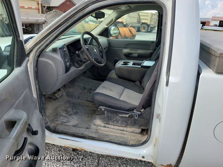 image for item IQ9923 2007 Chevrolet Silverado 1500  pickup truck